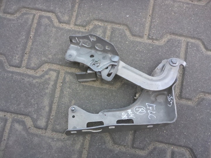 фото №1, Mercedes w253 glc 2016- петля капота новий оригінал