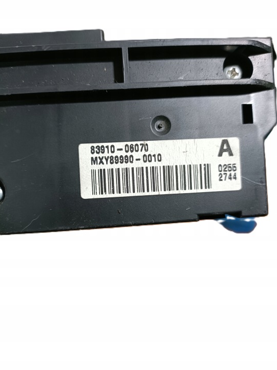 фото №7, Toyota camry v 01-06 r. дисплей панель приладів 83910-06070