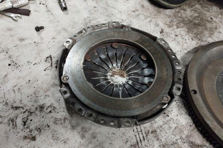 фото №9, Комплект зчеплення skoda octavia i combi 1u5 r030105271d 1.6l бензин 75kw