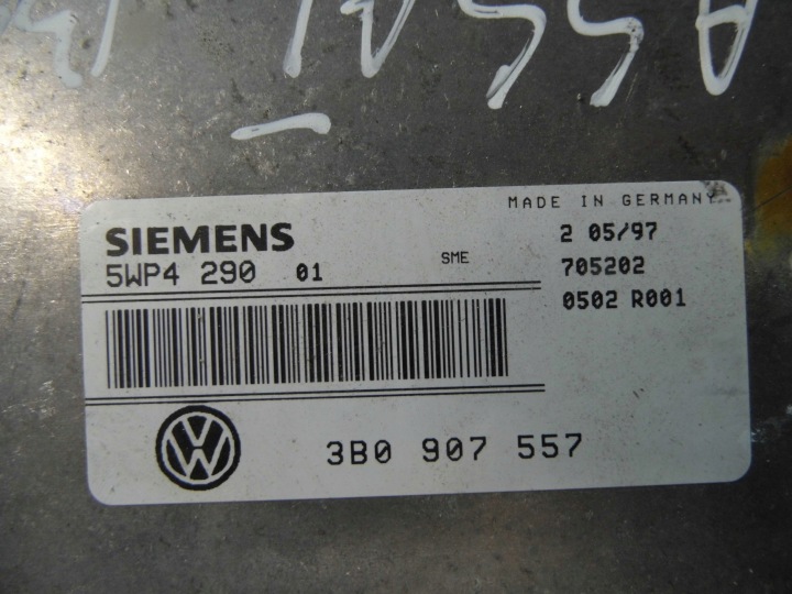 фото №5, Passat b5 1.6b 98' sedan блок керування двигуном (ecu) 3b0907557