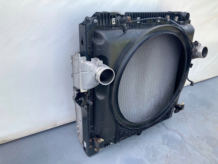 фото №6, Mercedes actros mp4 комплект радиатор радиатор a9605002701 a9605000002