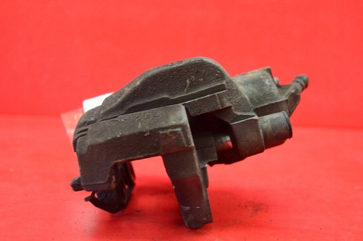 фото №6, Супорт гальмівний лівий перед 54/24 bmw e90 e91 2.0i 170 km 08-13