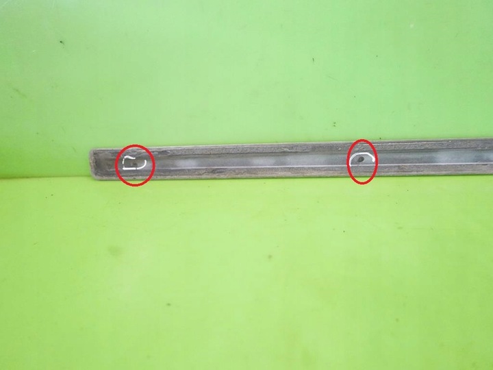 фото №10, Audi оригінальний номер 8e0853953 планка декоративна / захисна, двері