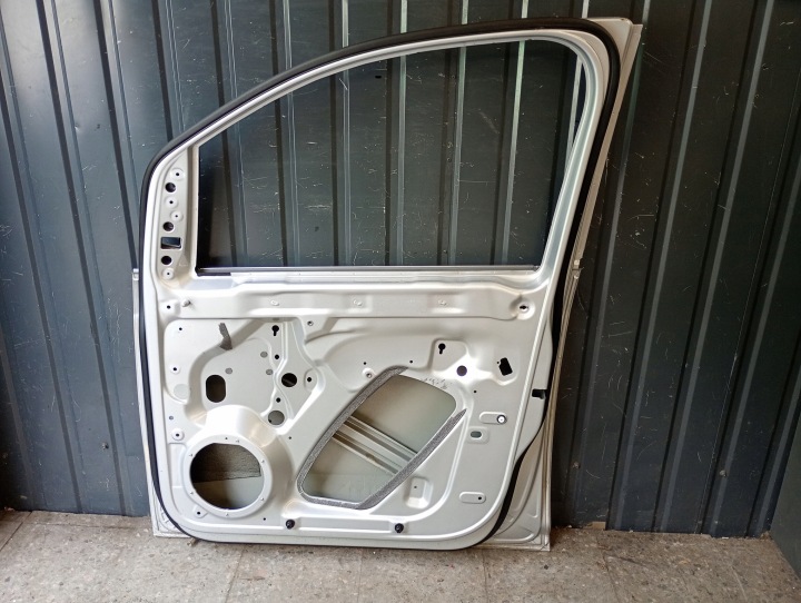 фото №11, 2k5831312 дверь правая перед vw caddy iii серебристый 2k5 рестайлинг 15-