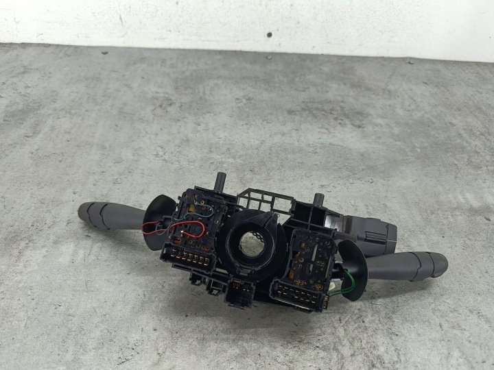 фото №10, Переключатель комбинированный renault twingo ii 8200515829k valeo 1.2 16v