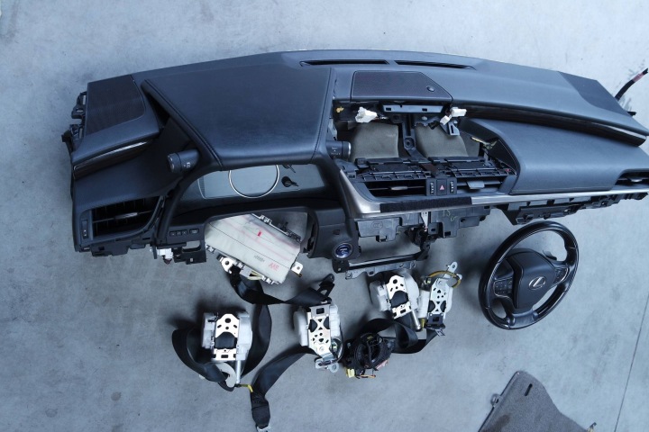 фото №6, Торпедо роздавальна lexus es 300h 7th gen консоль