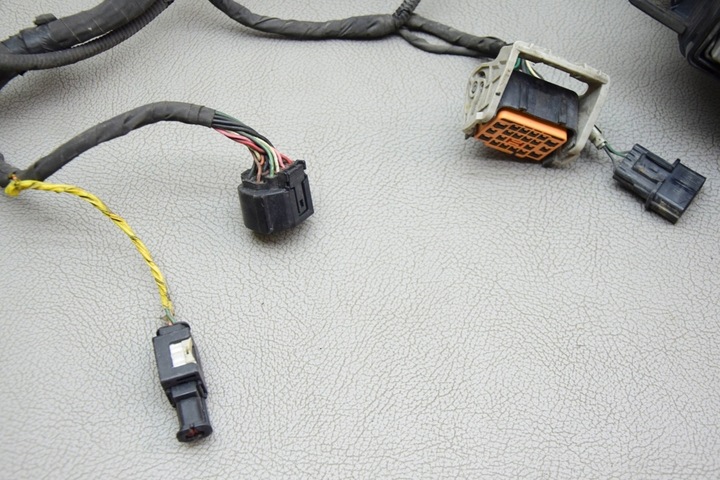 фото №14, Коробка запобіжників kia optima 1898009400 1.7l дизель 104kw 2016