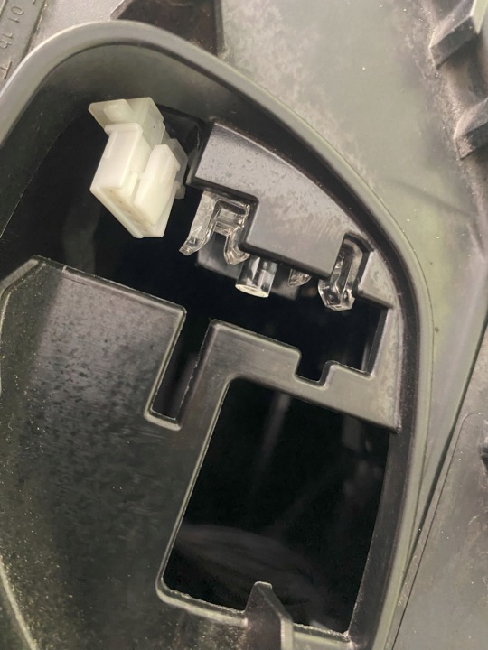 фото №10, Bmw 2 f44 полный led фара правая 9449600 bez трещин , евро ,голый нет robiona