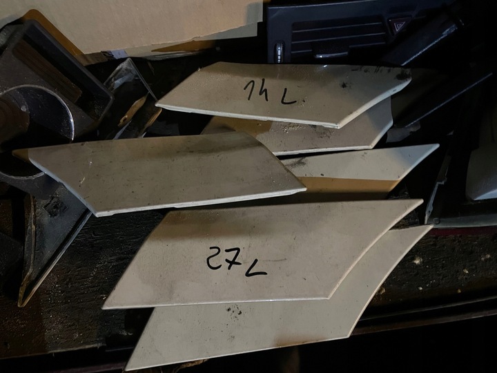 фото №1, Mercedes b класс w245 планка крыльев подкрылки правая зад декоративная треугольник