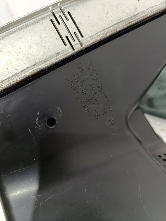 фото №7, Audi rs3 8v rs4 радиаторов дополнительный воды оригинал демонтаж 8k0121212c