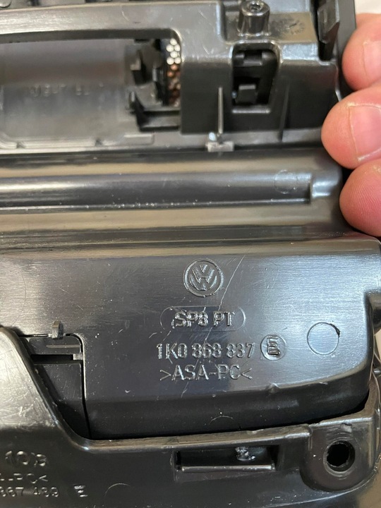 фото №11, Vw skoda лампа потолок 1k0867489e 1k0947133d