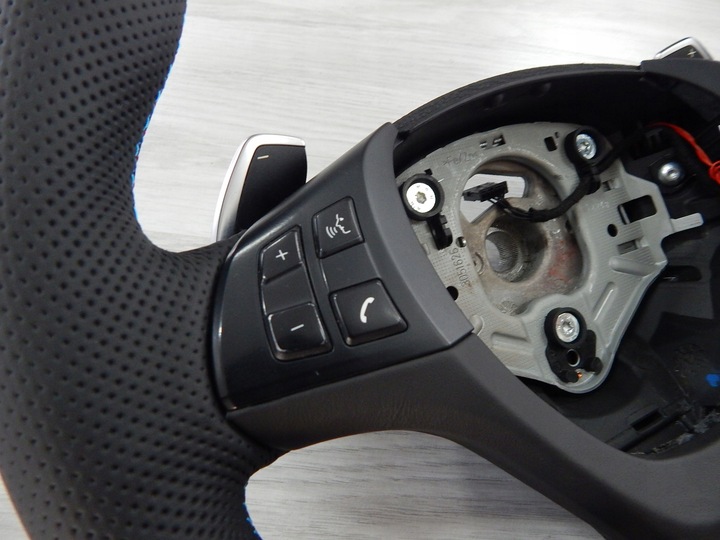 фото №10, Bmw x5 x6 e70 e71 кермо нова шкіра sport м-пакет пелюстки