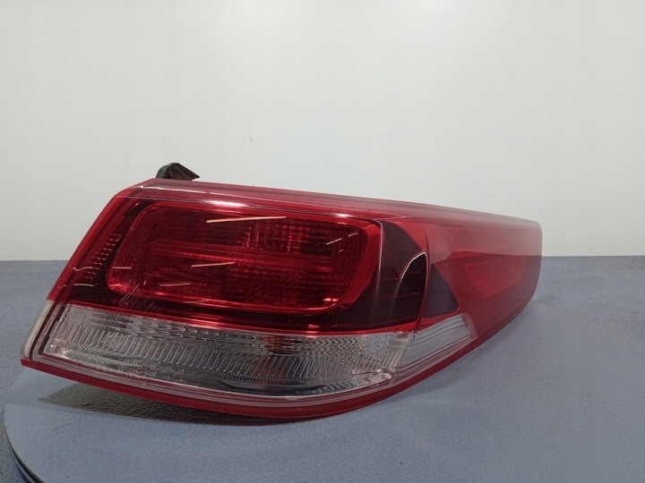 фото №1, Kia optima iv jf sedan 15- лампа зад права зовнішня eu 92402-d4