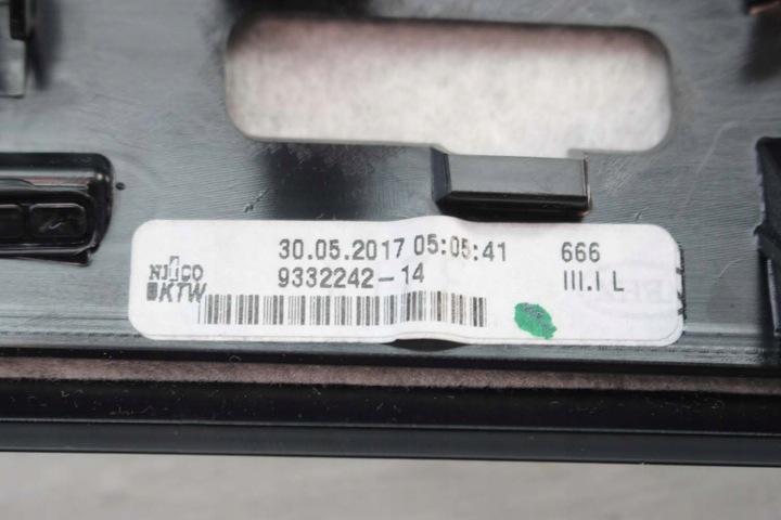 фото №13, Bmw x1 f48 ґрати впуск повітря консолі 9292739 9292741 64229292740 93324