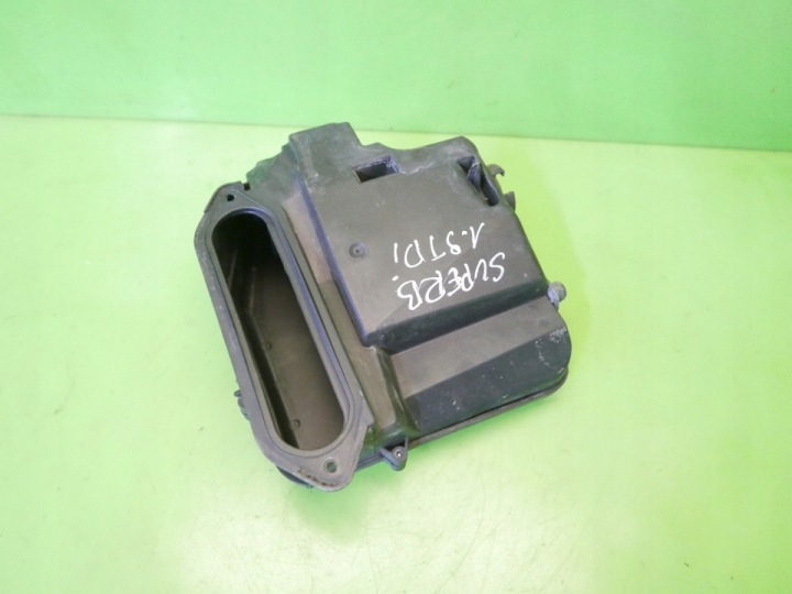 фото №8, Корпус коробка корпус компьютера skoda superb i 3u 1.9 tdi 01-06