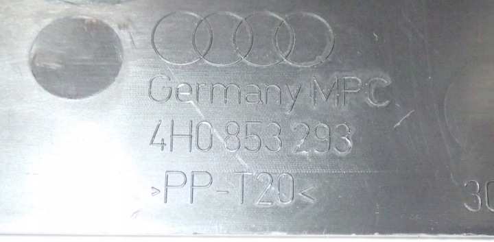 фото №12, Накладка жёлоб стёкла зад 4h0853293 audi a8 s8 d4
