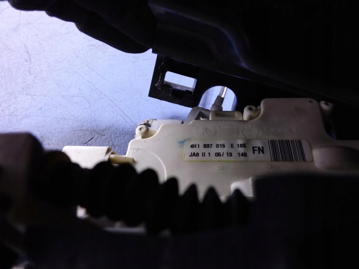 фото №5, Audi a8 d4 замок дверь перед левое 4h1837015e