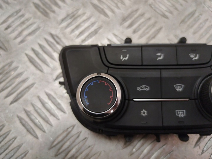 фото №5, Buick encore i панель климат-контроля