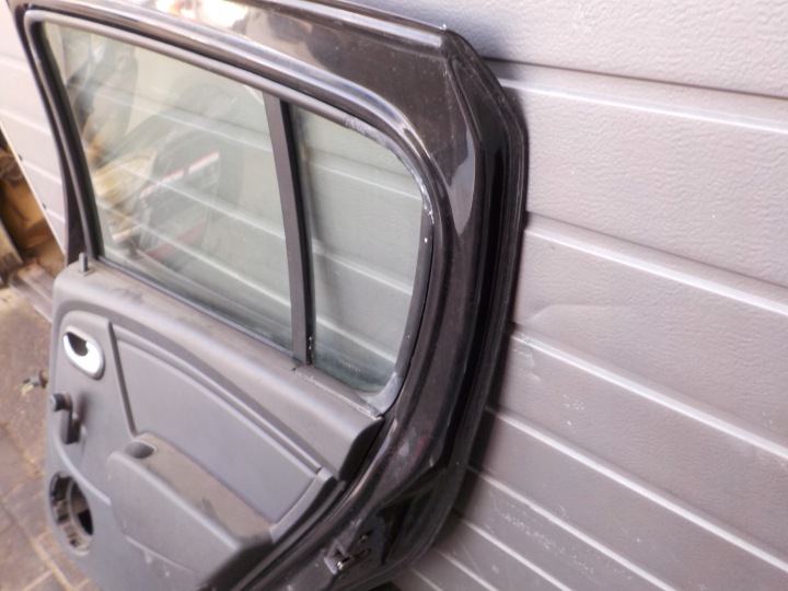 фото №12, Дверь правая задние dacia sandero 1.4b 2010r