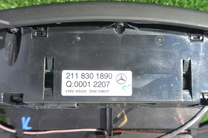 фото №9, Панель кондиціонера решітка повітропровід середня mercedes w211 рестайлінг e-klasa kpl