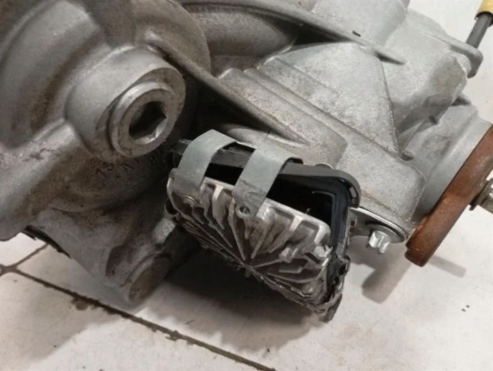 фото №7, Кпп роздавальна bmw серії 5 f90 g30 m5 8092621 wadliwa кпп rozdzi