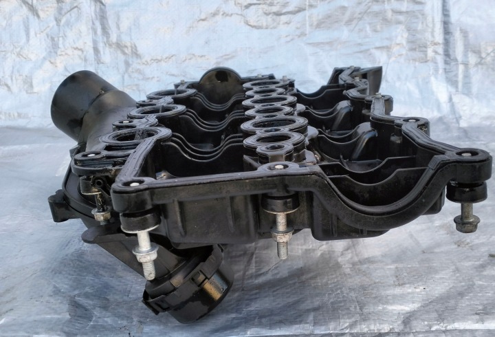 фото №8, Крышка клапанов citroen c5 iii x7 2.7 hdi 4s7q-9424-jb