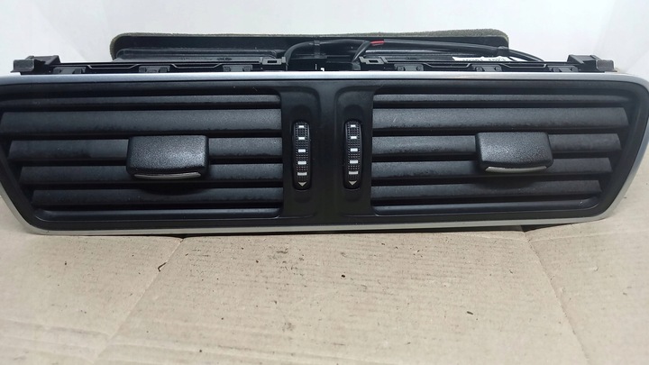 фото №10, Решітка повітропровід середня skoda roomster 5j0820951e