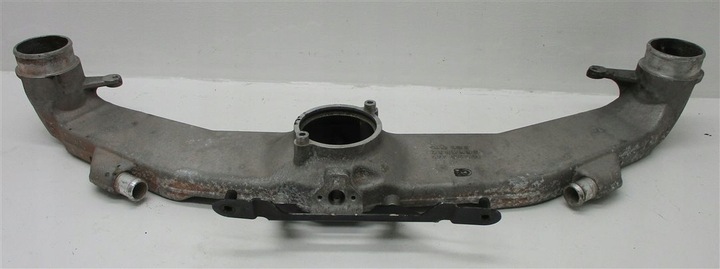 фото №1, Воздуховод интеркулер audi a6 rs6 c5 4.2 077145908