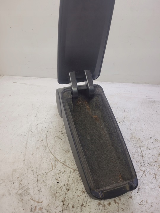 фото №8, Підлокітник перед audi a4 b6 b7 велюр 8e0864207d