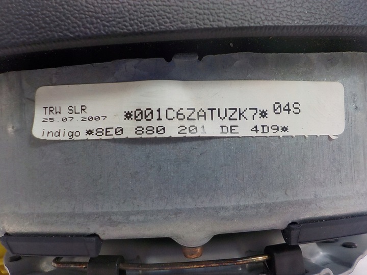 фото №8, Audi a4 b7 подушка водителя air bag тёмно-синяя 4-спицевая 8e0880201de