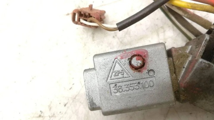 фото №9, Замок зажигания peugeot 807 e 36353100 2.0l дизель 79kw 2003