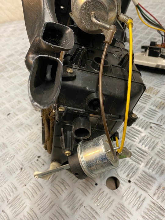 фото №12, Отопитель испаритель вентилятор панель jeep grand cherokee zj