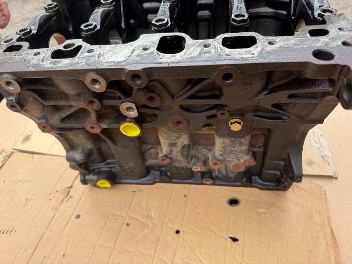 фото №7, Блок  двигуна volkswagen crafter t6 dau daua daub daw das 04l103011s