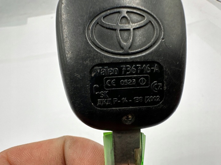 фото №7, Ключ ключ pilot toyota avensis valeo 736716a