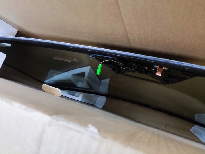 фото №3, Volvo xc60 ii стекло передняя с подогревом оригинальная 2023r