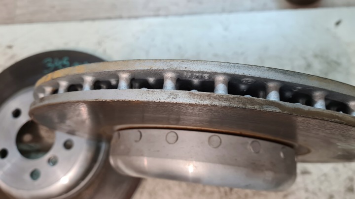 фото №13, Затискачі 348mm 345mm bmw 5 g30 g31 g32 м-пакет p+t