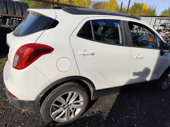 фото №13, Opel mokka x рестайлінг 16-20 кришка багажника задня зад комплектна gaz біла
