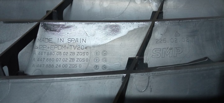 фото №13, Mercedes vito w447 рестайлинг 19- решётка решётка решётка радиатора бампера перед a4478800602