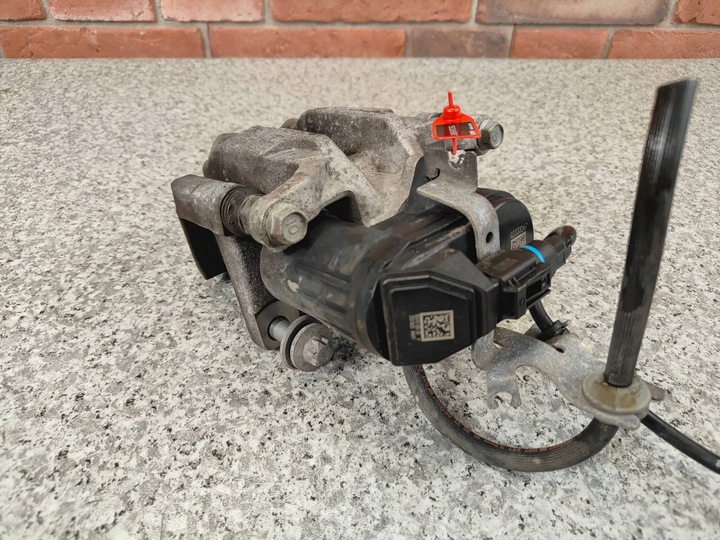 фото №6, Bmw g20 g21 g22 g23 g26 g42 супорт гальмівний зад правий 300x20 8836838