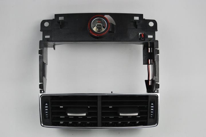 фото №1, Решётка воздуховод туннеля audi a8 s8 4e0819203d 3q7