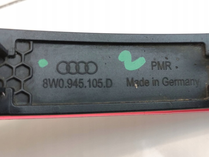 фото №10, Audi a4 b9 відбивач бампера ліве зад 8w0945105d