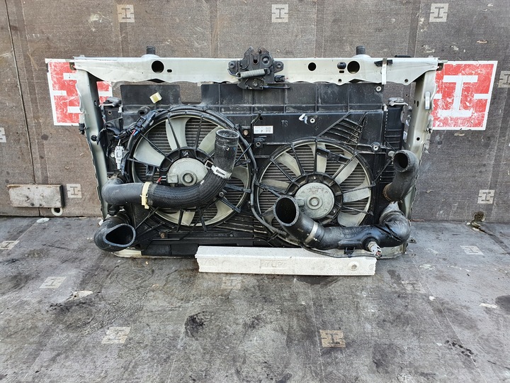 фото №3, Toyota avensis t27 pas переднє радіатор 2,0 d4d