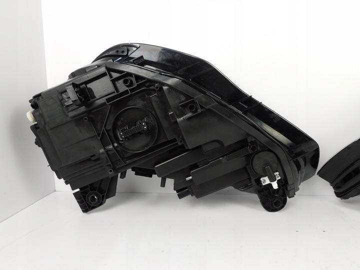 фото №10, Audi a3 8v лампа правая левая полный led передний рестайлинг