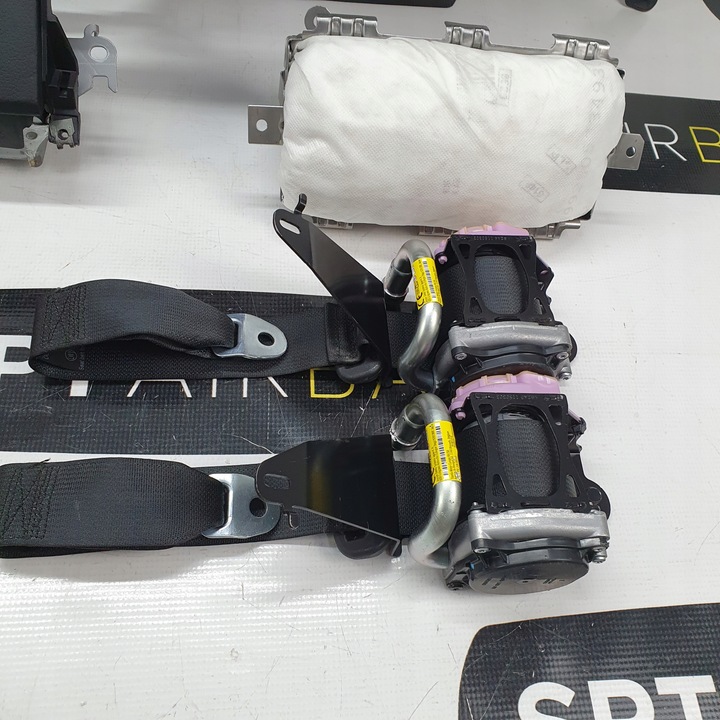 фото №11, Corolla e21 панель консоль подушки ремені подушка безпеки