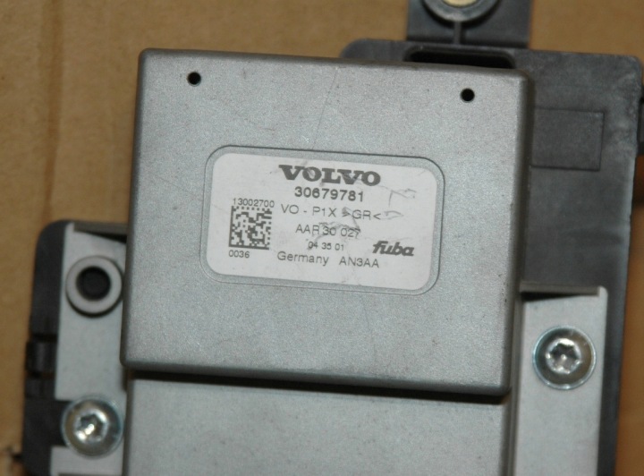 фото №5, Усилитель модуль блок управления  навигации volvo v50 s40