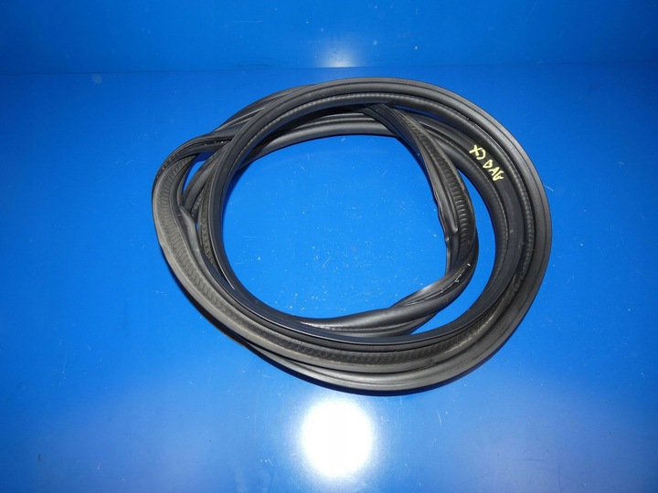 фото №1, Jaguar xj x351 прокладка крышки багажника зад задняя