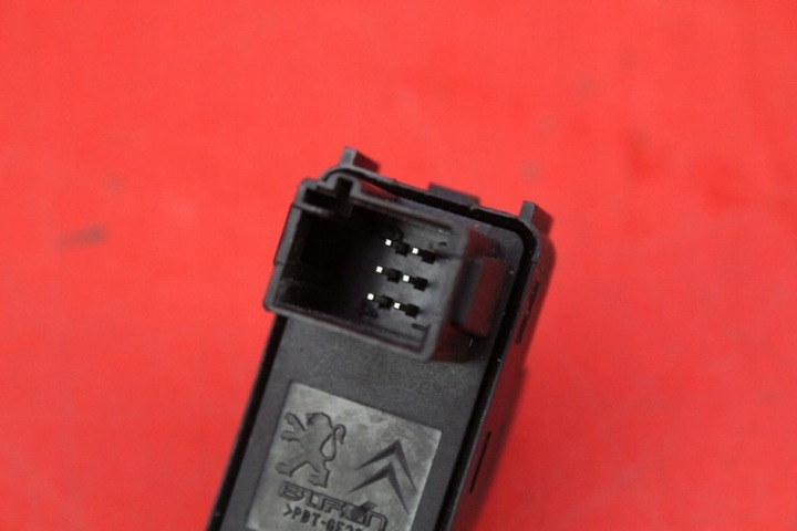 фото №7, Вимикач підйому скла правий перед 30170308-00 peugeot 5008 1 i 09-17