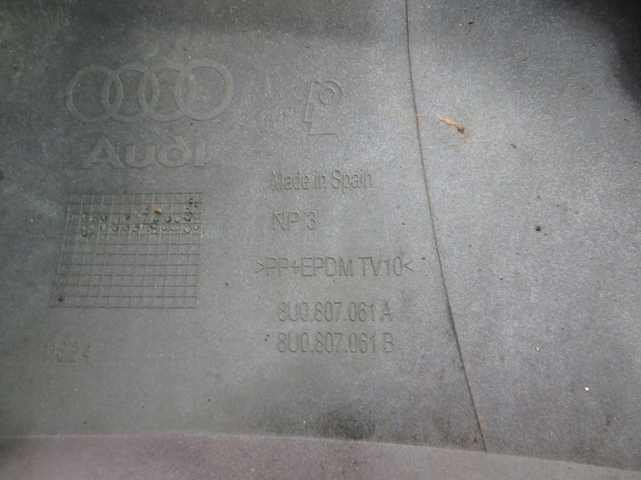 фото №8, Audi q3 8u спойлер накладка бампера перед 8u0807061a