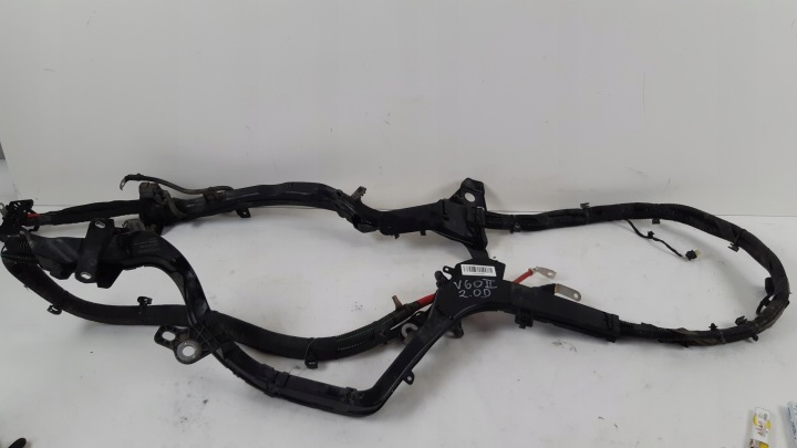 фото №11, Volvo v60 ii 2.0 d4 клемма трубка  акумулятора 31346724, 31346725