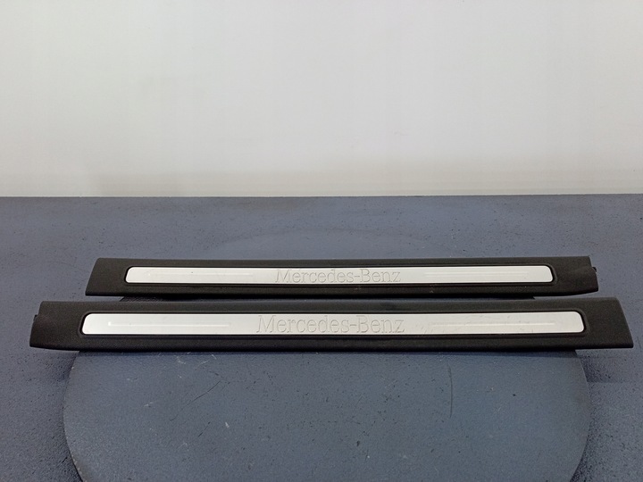 фото №1, B класс w245 планки накладки пороговые перед 2 szt